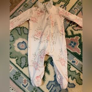 EdgeHill collection floral footie